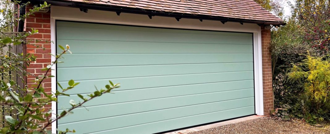 Garage Door Problems Roseville Homeowners Deal With Every Summer (And How to Handle Them)