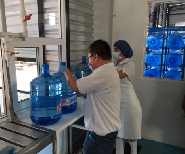 Máquina Vending Purificadora de Agua: Tecnología al Servicio del Emprendimiento
